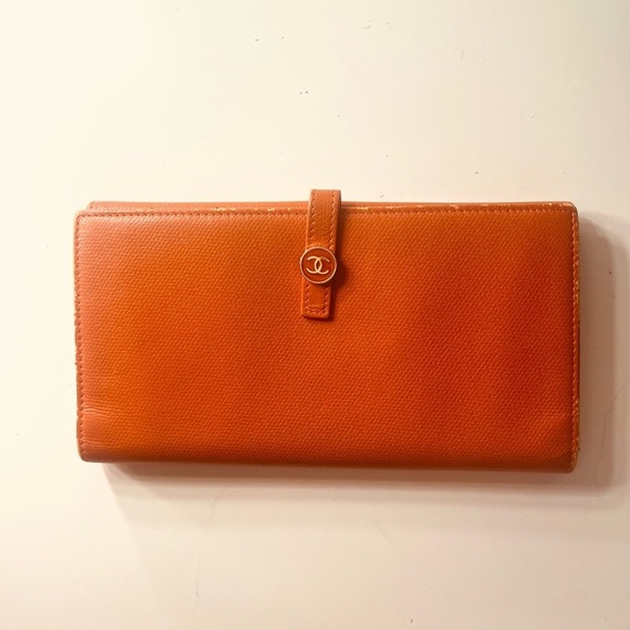 Vintage Chanel Continental Wallet - Picture 1 of 7